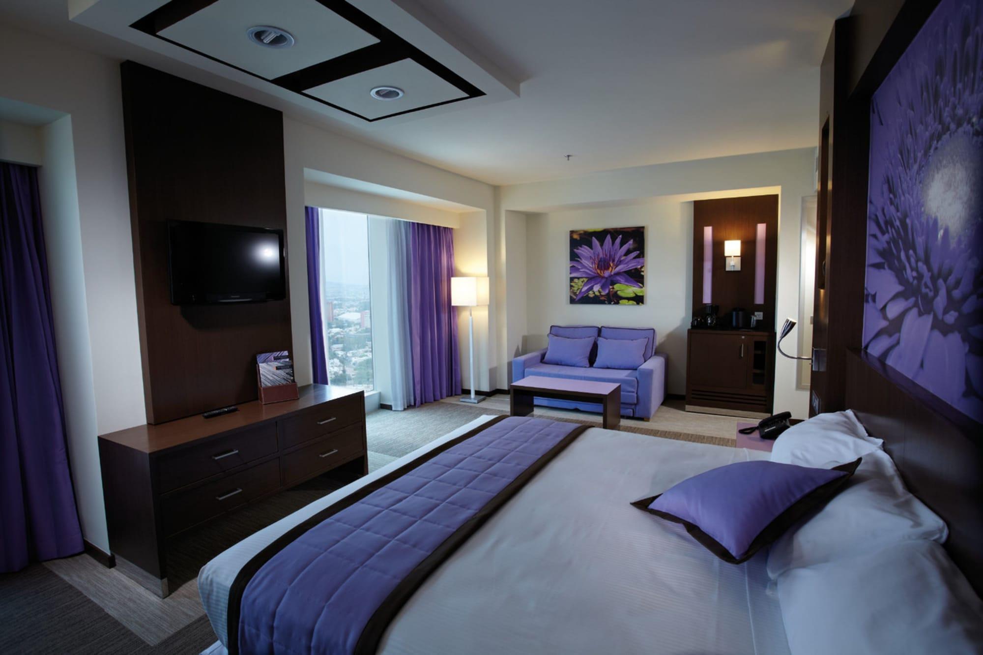 Hotel Riu Plaza 4*